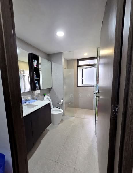 iNz Residence, 78 Choa Chu Kang Avenue 5, 3 Bedrooms, 1,044 sqft, Condominium For Sale, by Val Ong, 500218204 - Bathroom - PropertyGuru.com.sg