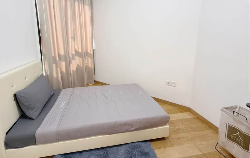 The Crest, 101 Prince Charles Crescent, Room Rental, 160 sqft, Condominium For Rent, by Nigel Eng, 500218227 - Bedroom - PropertyGuru.com.sg