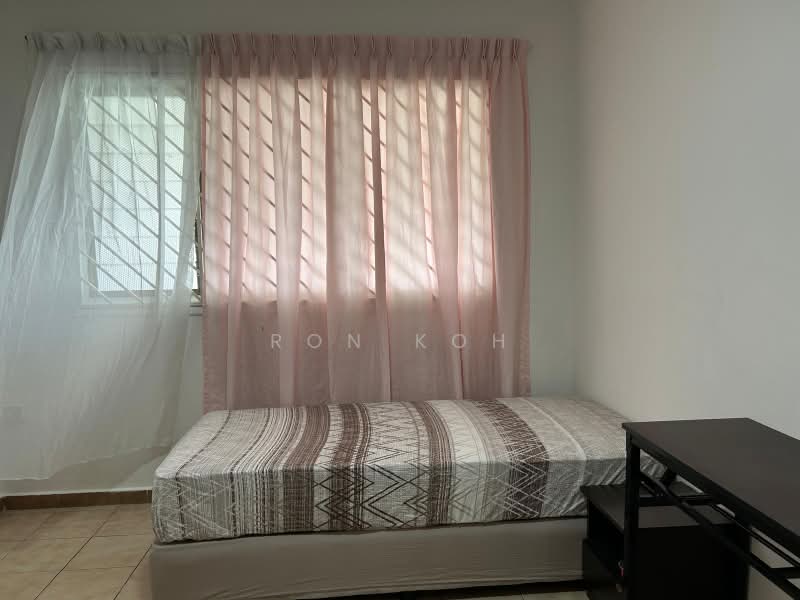 113 Pending Road, 113 Pending Road, 2 Bedrooms, 786 sqft, HDB Flat For Rent, by Ron Koh, 500218229 - Bedroom - PropertyGuru.com.sg