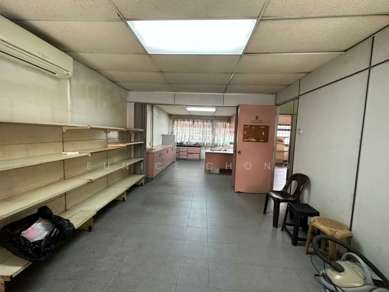 Choa Chu Kang Avenue 4, Choa Chu Kang Avenue 4, 775 sqft, Shop / Shophouse For Rent, by Eunice Chong, 500218241 - Interior - CommercialGuru.com.sg