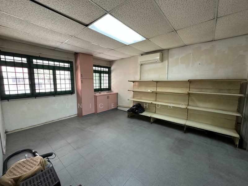 Choa Chu Kang Avenue 4, Choa Chu Kang Avenue 4, 775 sqft, Shop / Shophouse For Rent, by Eunice Chong, 500218241 - Interior - CommercialGuru.com.sg
