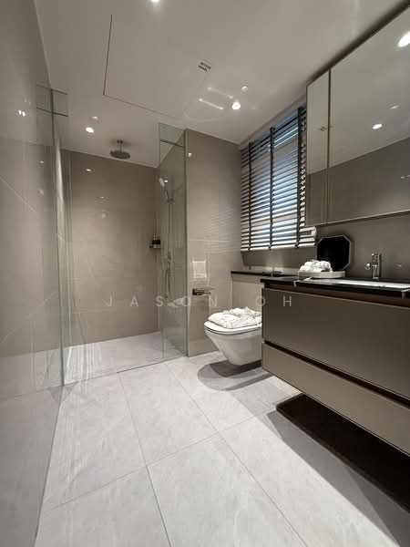 Chuan Park, 240 Lorong Chuan, 3 Bedrooms, 1,206 sqft, Condominium For Sale, by Jason Oh, 500218242 - Bathroom - PropertyGuru.com.sg