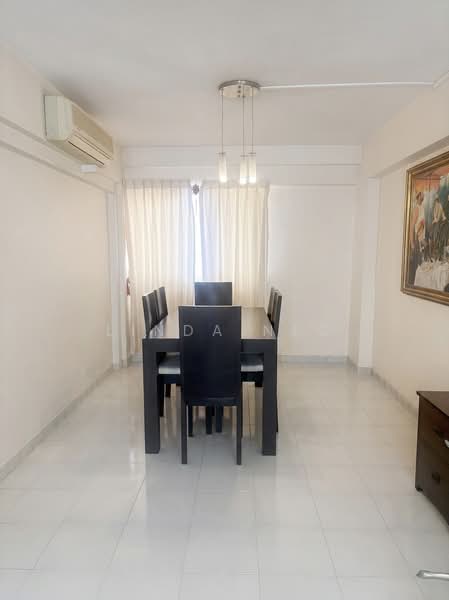 166 Bishan Street 13, 166 Bishan Street 13, 2 Bedrooms, 904 sqft, HDB Flat For Rent, by Linda Neo, 500218245 - Dining Room - PropertyGuru.com.sg