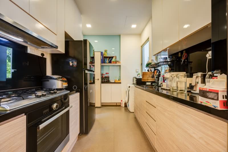 Suites Twenty Two, 25 Lorong G Telok Kurau, 3 Bedrooms, 969 sqft, Condominium For Sale, by Aloysius Toh, 500218246 - Kitchen - PropertyGuru.com.sg