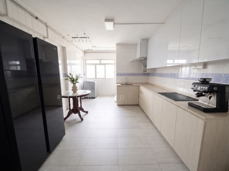 250 Choa Chu Kang Avenue 2, 250 Choa Chu Kang Avenue 2, 3 Bedrooms, 1,120 sqft, HDB Flat For Sale, by Richard Tan, 500218250 - Kitchen - PropertyGuru.com.sg