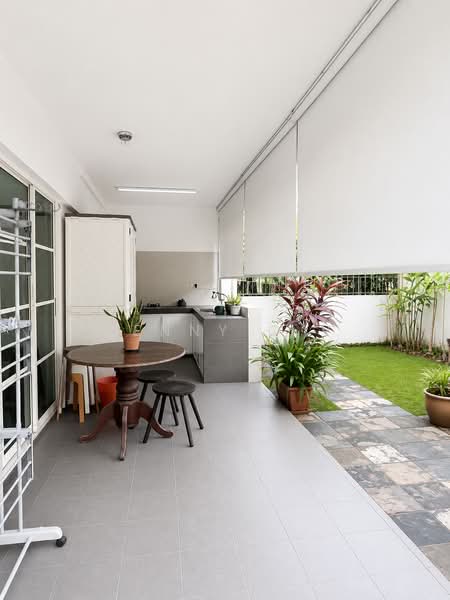 West Coast Gardens, , 5 Bedrooms, 2,187 sqft, Corner Terrace For Sale, by Lenny C V, 500218251 - Kitchen - PropertyGuru.com.sg