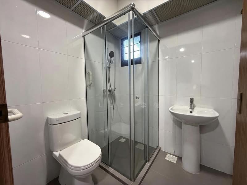 110B Bidadari Park Drive, 110B Bidadari Park Drive, 3 Bedrooms, 1,001 sqft, HDB Flat For Sale, by JW Lee 李健汶, 500218253 - Bathroom - PropertyGuru.com.sg