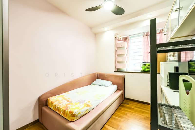 Park Green, 2 Rivervale Link, 3 Bedrooms, 1,367 sqft, Condominium For Sale, by Qristine Goh, 500218260 - Bedroom - PropertyGuru.com.sg