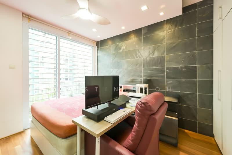 Park Green, 2 Rivervale Link, 3 Bedrooms, 1,367 sqft, Condominium For Sale, by Qristine Goh, 500218260 - Bedroom - PropertyGuru.com.sg