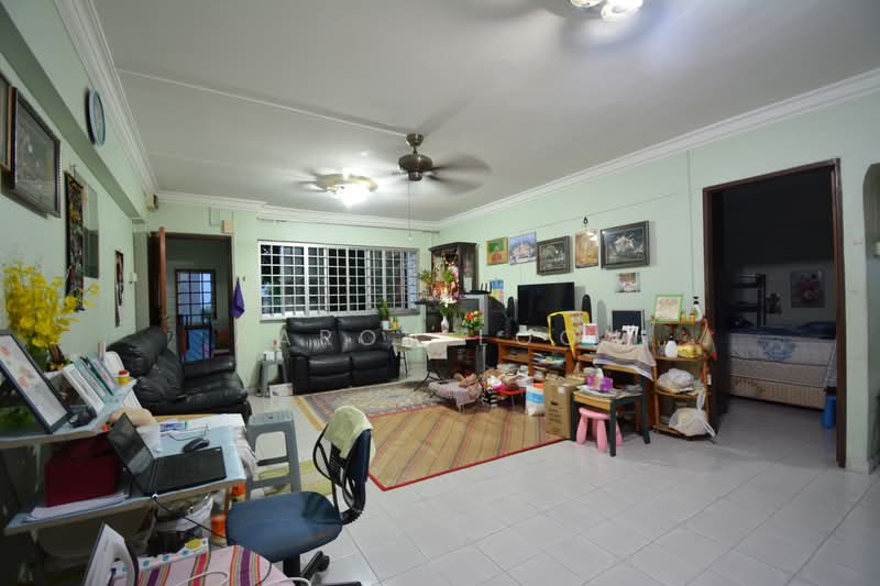 263 Tampines Street 21, 263 Tampines Street 21, 3 Bedrooms, 1,128 sqft, HDB Flat For Sale, by Aaron Loon, 500218269 - Living Room - PropertyGuru.com.sg