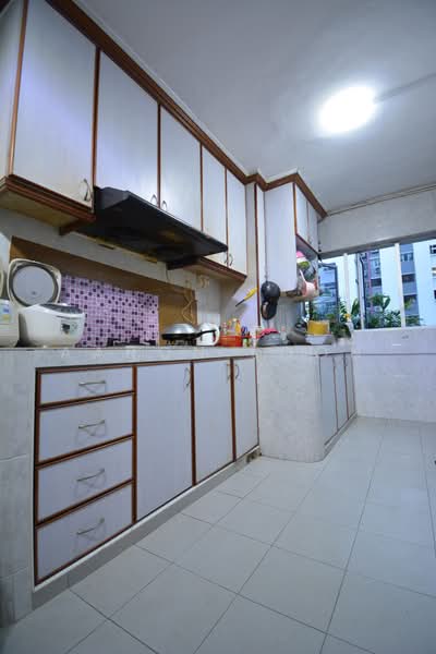 263 Tampines Street 21, 263 Tampines Street 21, 3 Bedrooms, 1,128 sqft, HDB Flat For Sale, by Aaron Loon, 500218269 - Kitchen - PropertyGuru.com.sg