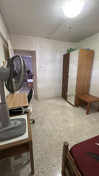 21 Hougang Avenue 3, 21 Hougang Avenue 3, Room Rental, 100 sqft, HDB Flat For Rent, by Eddie Tan, 500218272 - Bedroom - PropertyGuru.com.sg