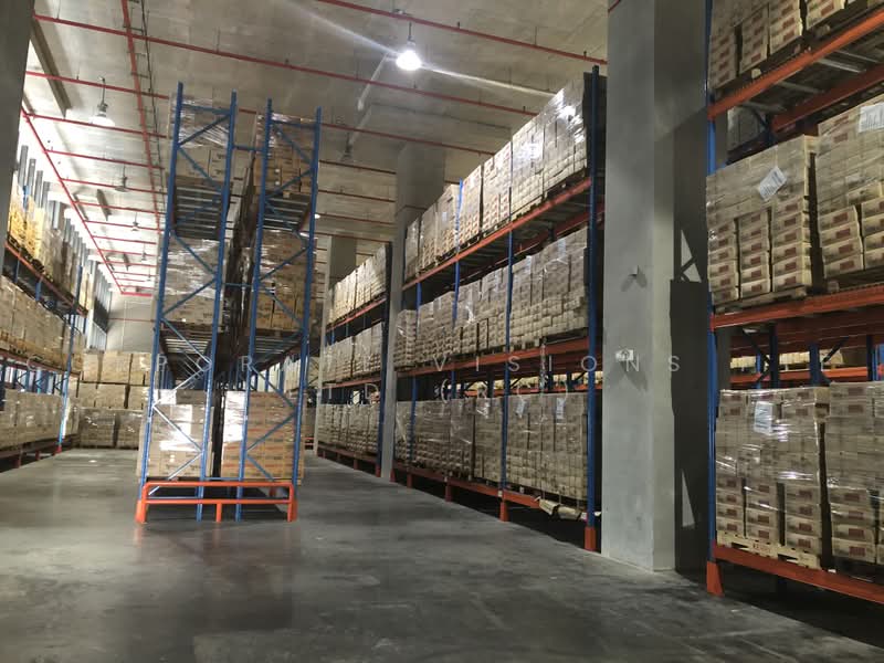 Ground Floor Food Warehouse 50000sqft Chin Bee / International Road, Chin Bee / International Road / Enterprise Road, 58,000 sqft, Factory / Workshop (B2) For Rent, by RONN, 500218278 - Interior - CommercialGuru.com.sg