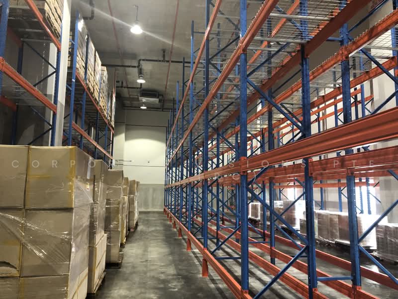 Ground Floor Food Warehouse 50000sqft Chin Bee / International Road, Chin Bee / International Road / Enterprise Road, 58,000 sqft, Factory / Workshop (B2) For Rent, by RONN, 500218278 - Interior - CommercialGuru.com.sg