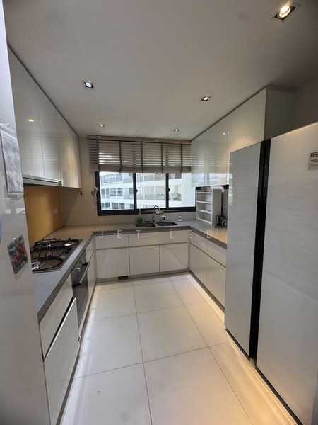 The Interlace, 206 Depot Road, 4 Bedrooms, 2,056 sqft, Condominium For Sale, by Jet Lee, 500218280 - Kitchen - PropertyGuru.com.sg