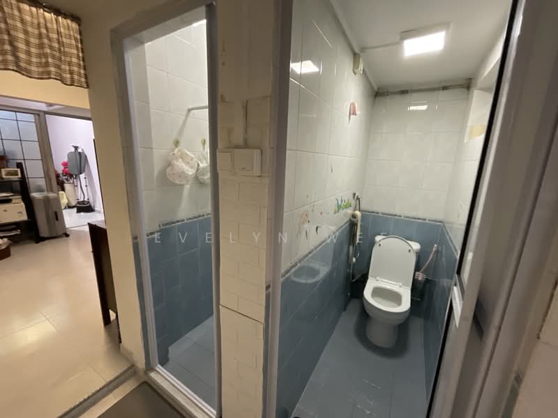 Sembawang hills estate, Sembawang hills estate, 3 Bedrooms, 1,986 sqft, Terraced House For Sale, by Evelyn Wee, 500218281 - PropertyGuru.com.sg