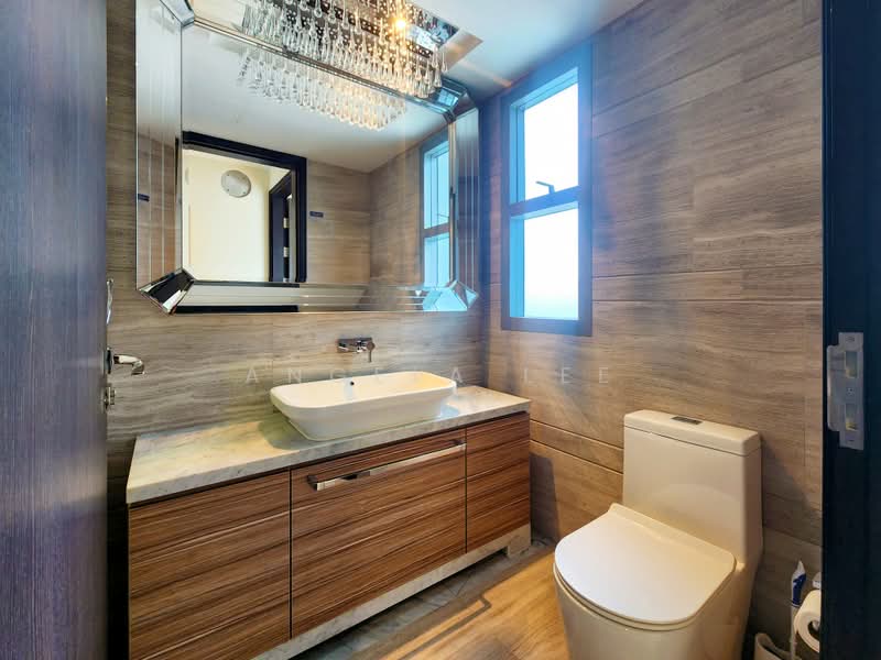 Thomson Grand, 11 Sin Ming Walk, 2 Bedrooms, 947 sqft, Condominium For Rent, by Angela Lee, 500218294 - Common Bathroom - PropertyGuru.com.sg