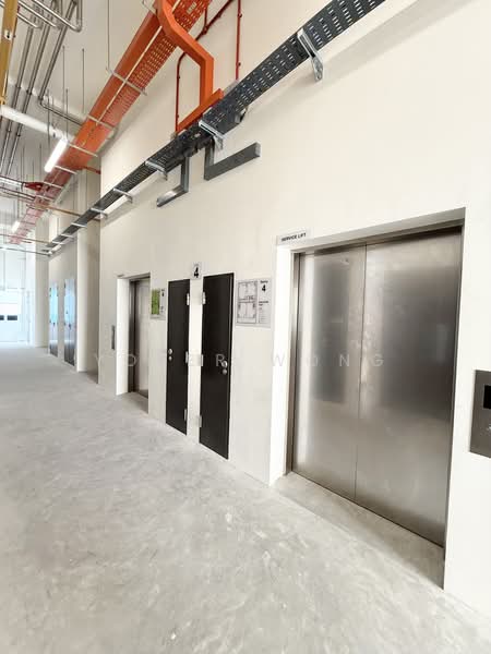 Azalea Kitchen - F & B processing and packaging approved units, Genting Road, Macpherson / Potong Pasir, 1,600 sqft, Light Industrial (B1) For Rent, by Yoker Wong, 500218303 - Corridor - CommercialGuru.com.sg