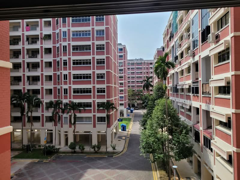 326 Tampines Street 32, 326 Tampines Street 32, Pasir Ris / Tampines, 4 Bedrooms, 1,593 sqft, HDB Flat For Sale, by Vivian Yip Sze Yuen, 500218311 - Exterior - PropertyGuru.com.sg