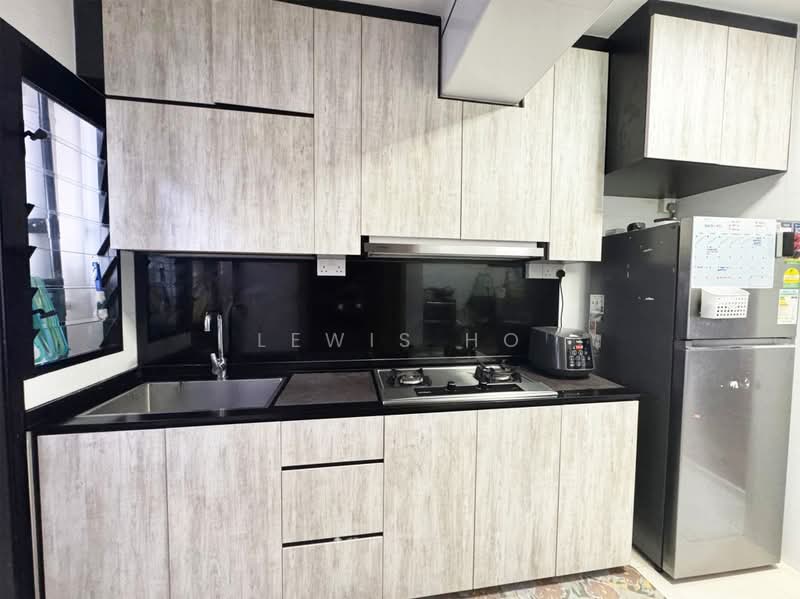 419A Northshore Drive, 419A Northshore Drive, 2 Bedrooms, 721 sqft, HDB Flat For Sale, by Lewis Ho, 500218322 - Kitchen - PropertyGuru.com.sg