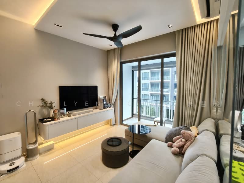 Forest Woods, 9A Lorong Lew Lian, 3 Bedrooms, 915 sqft, Condominium For Sale, by Charlyene Choo 朱慧玲, 500218324 - Living Room - PropertyGuru.com.sg