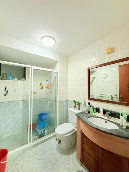 Chestervale, 41 Bangkit Road, 3 Bedrooms, 1,432 sqft, Condominium For Sale, by James Yeo, 500218327 - Bathroom - PropertyGuru.com.sg