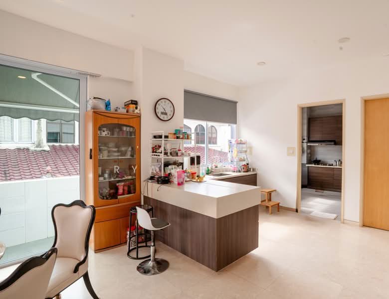 Just Listed! Modern 3-Sty Semi-D with Pool & Private Lift | Walk to Kovan MRT, , 8 Bedrooms, 4,321 sqft, Semi-Detached House For Sale, by Ryan Heng, 500218335 - Kitchen - PropertyGuru.com.sg