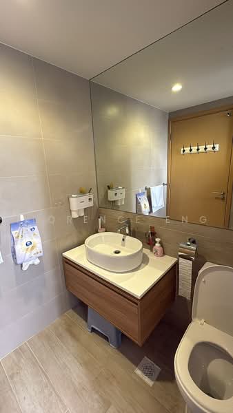 Sea Horizon, 1 Pasir Ris Rise, 3 Bedrooms, 1,076 sqft, Executive Condominium For Sale, by Florence Eng, 500218341 - Bathroom - PropertyGuru.com.sg
