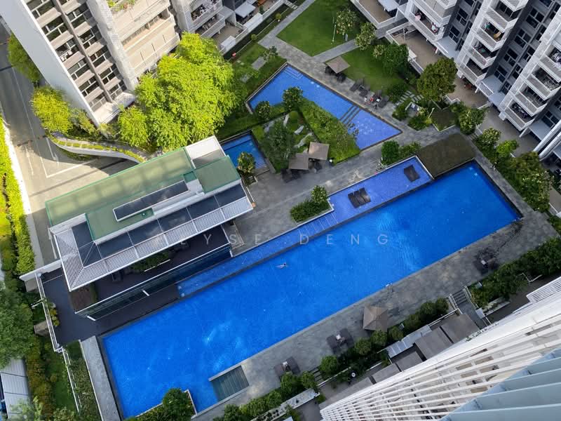 The Lakefront Residences, 42 Lakeside Drive, 4 Bedrooms, 2,422 sqft, Condominium For Sale, by Elyse Deng, 500218342 - Pool - PropertyGuru.com.sg