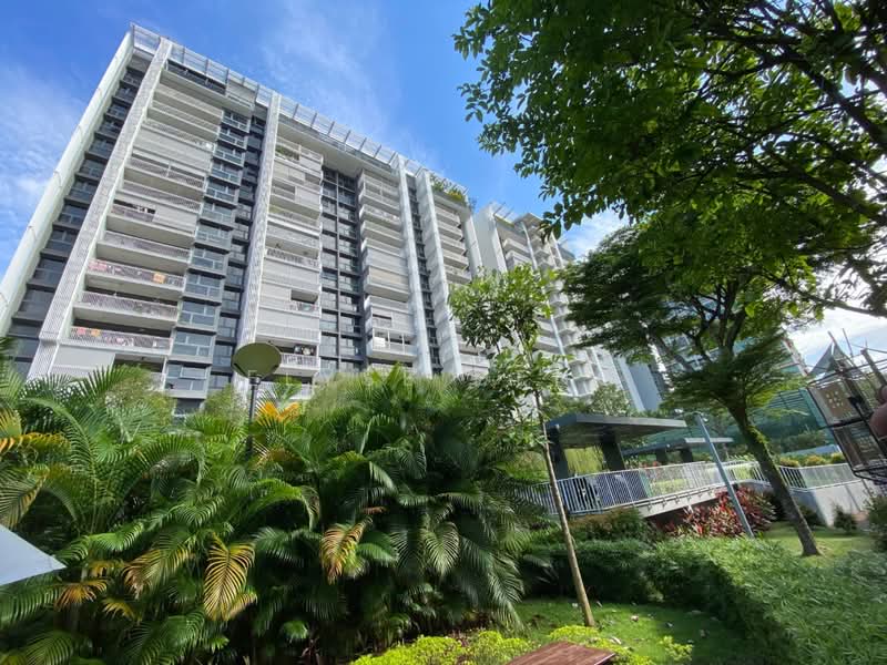 The Lakefront Residences, 42 Lakeside Drive, 4 Bedrooms, 2,422 sqft, Condominium For Sale, by Elyse Deng, 500218342 - Exterior - PropertyGuru.com.sg