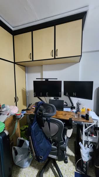 225 Ang Mo Kio Avenue 1, 225 Ang Mo Kio Avenue 1, Room Rental, 150 sqft, HDB Flat For Rent, by Susie Tan, 500218356 - Study - PropertyGuru.com.sg