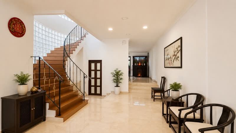 Semi d landed for sale near kembangan mrt, Kembangan mrt, 6 Bedrooms, 3,477 sqft, Semi-Detached House For Sale, by Laven Loo 吕欣颐, 500218361 - PropertyGuru.com.sg