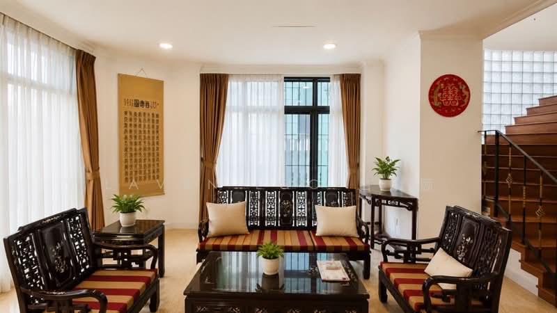 Semi d landed for sale near kembangan mrt, Kembangan mrt, 6 Bedrooms, 3,477 sqft, Semi-Detached House For Sale, by Laven Loo 吕欣颐, 500218361 - PropertyGuru.com.sg