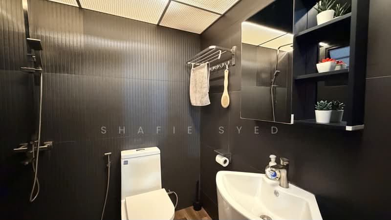 419A Northshore Drive, 419A Northshore Drive, 3 Bedrooms, 1,012 sqft, HDB Flat For Sale, by Shafie Syed, 500218369 - Bathroom - PropertyGuru.com.sg