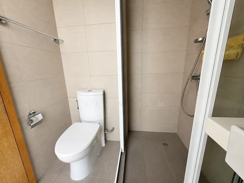 Charlton Villas, 35F Charlton Lane, Room Rental, 155 sqft, Terraced House For Rent, by Cleon Lim, 500218372 - Bathroom - PropertyGuru.com.sg