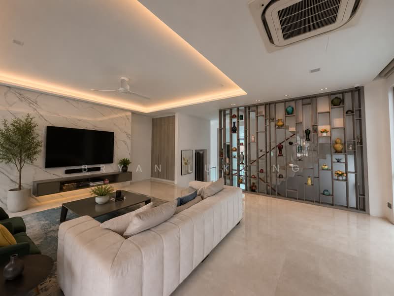 CHEAP AND RARE DETACHED HOME IN D28, SELETAR HILLS ESTATE, 7 Bedrooms, 4,422 sqft, Detached House For Sale, by Bryan Luke Ng, 500218373 - Living Room - PropertyGuru.com.sg