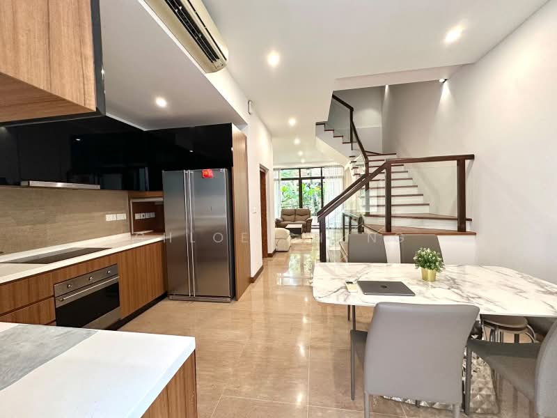 Eleven @ Holland, 11 Holland Link, 5 Bedrooms, 3,375 sqft, Cluster House For Sale, by Chloe Chung, 500218383 - PropertyGuru.com.sg