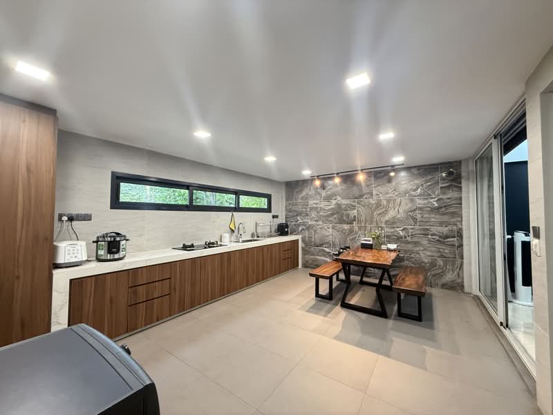 Casuarina road, Casuarina road, 5 Bedrooms, 3,638 sqft, Terraced House For Sale, by Wah Wah Hlaing, 500218384 - Kitchen - PropertyGuru.com.sg