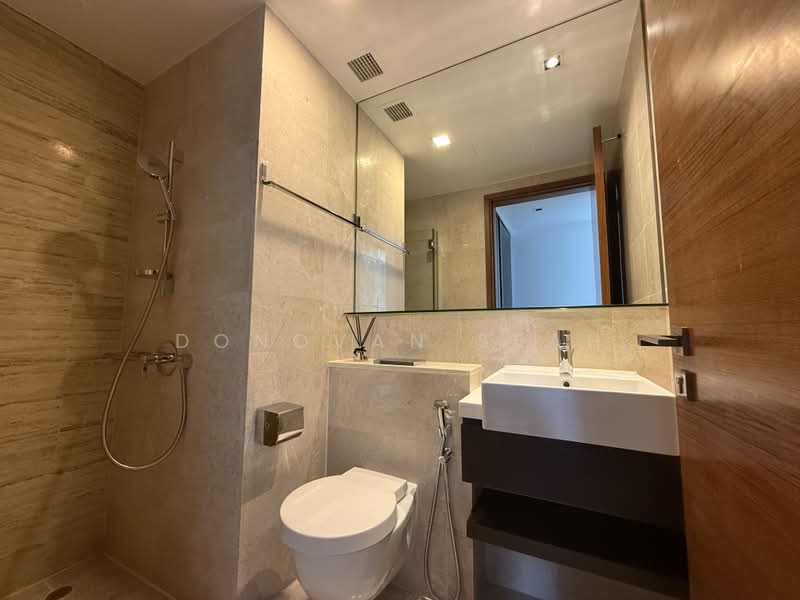 Altez, 16 Enggor Street, 2 Bedrooms, 1,172 sqft, Condominium For Sale, by Donovan Seah, 500218391 - Bathroom - PropertyGuru.com.sg