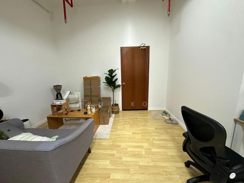 Ubi Centre, 57 Ubi Avenue 1, 460 sqft, Light Industrial (B1) For Rent, by Lynn Koh, 500218392 - Reception Area - CommercialGuru.com.sg