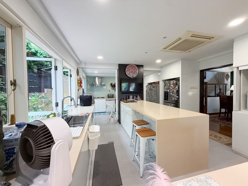 Serangoon Gardens, , 5 Bedrooms, 5,200 sqft, Semi-Detached House For Sale, by Crystal Oh, 500218416 - Kitchen - PropertyGuru.com.sg