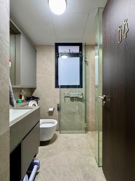 Parc Greenwich, 35 Fernvale Lane, Room Rental, 200 sqft, Executive Condominium For Rent, by Desmond Soh, 500218423 - Bathroom - PropertyGuru.com.sg