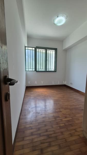 Palm Gardens, 3 Hong San Walk, Dairy Farm / Bukit Panjang / Choa Chu Kang, 3 Bedrooms, 1,206 sqft, Condominium For Sale, by Bikay Lim, 500218426 - 1st Bedroom - PropertyGuru.com.sg
