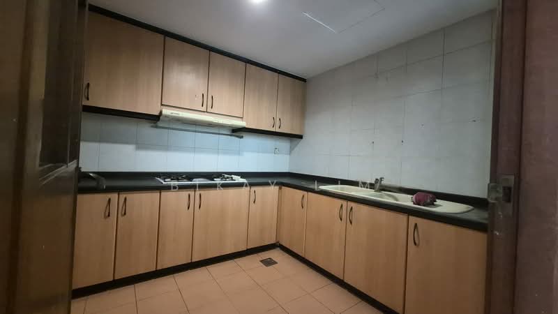Palm Gardens, 3 Hong San Walk, Dairy Farm / Bukit Panjang / Choa Chu Kang, 3 Bedrooms, 1,206 sqft, Condominium For Sale, by Bikay Lim, 500218426 - Kitchen - PropertyGuru.com.sg