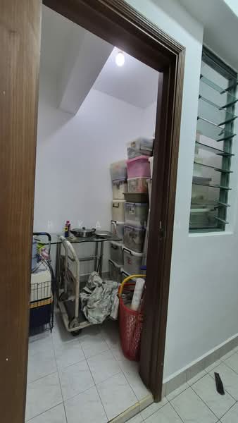 Palm Gardens, 3 Hong San Walk, Dairy Farm / Bukit Panjang / Choa Chu Kang, 3 Bedrooms, 1,206 sqft, Condominium For Sale, by Bikay Lim, 500218426 - Utility room - PropertyGuru.com.sg