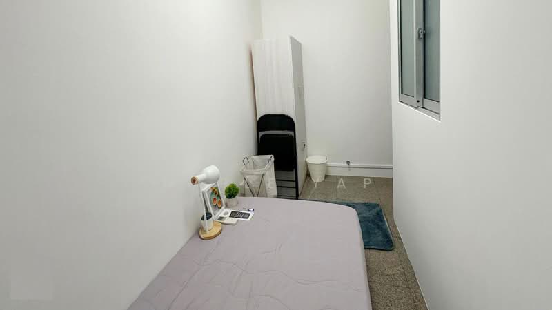 Westcove Condo, 16 West Coast Crescent, Room Rental, 120 sqft, Condominium For Rent, by Maple Yap, 500218432 - ECON1 - PropertyGuru.com.sg