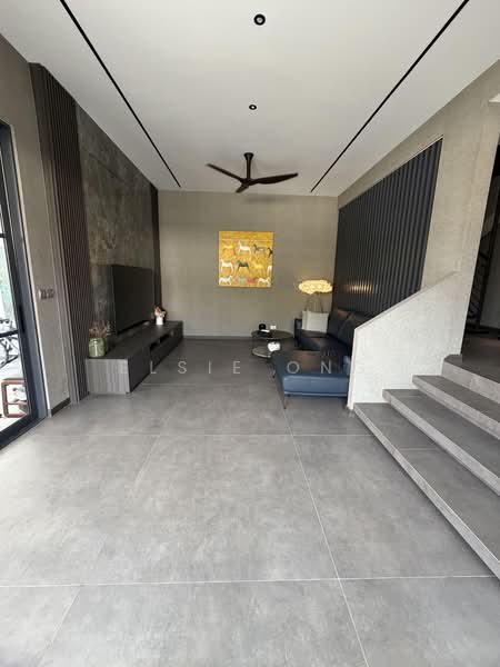 Fulton Hill, Fulton Road, 4 Bedrooms, 2,223 sqft, Corner Terrace For Sale, by Elsie Ong, 500218443 - Living Room - PropertyGuru.com.sg