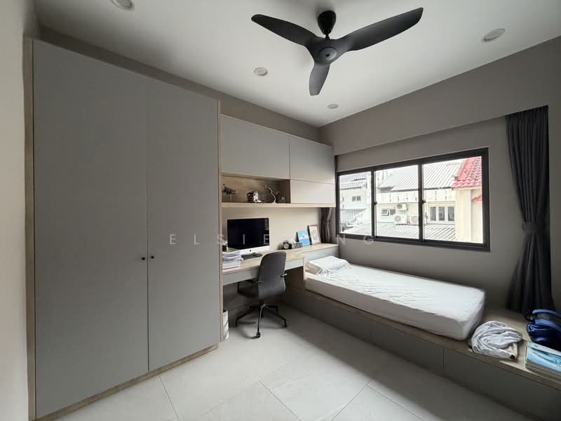 Fulton Hill, Fulton Road, 4 Bedrooms, 2,223 sqft, Corner Terrace For Sale, by Elsie Ong, 500218443 - Common Bedroom - PropertyGuru.com.sg