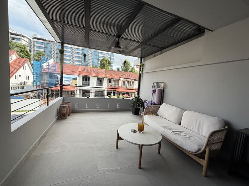 Fulton Hill, Fulton Road, 4 Bedrooms, 2,223 sqft, Corner Terrace For Sale, by Elsie Ong, 500218443 - Balcony - PropertyGuru.com.sg