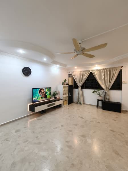272 Tampines Street 22, 272 Tampines Street 22, 3 Bedrooms, 1,130 sqft, HDB Flat For Sale, by Win Lee, 500218449 - Living Room - PropertyGuru.com.sg